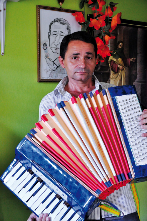 rioecultura - EXPO: Capitais e Favelas [Raimundo Batista]