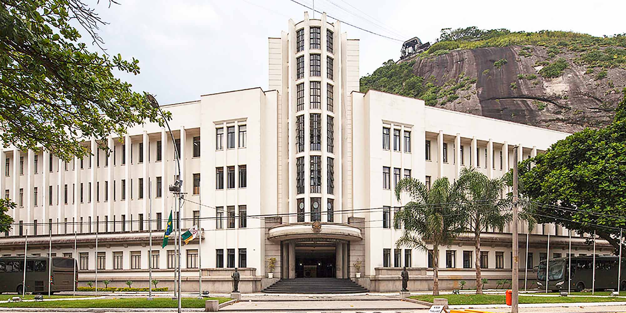 Pr&eacute;dios Militares: Escola de Comando e Estado-Maior do Ex&eacute;rcito