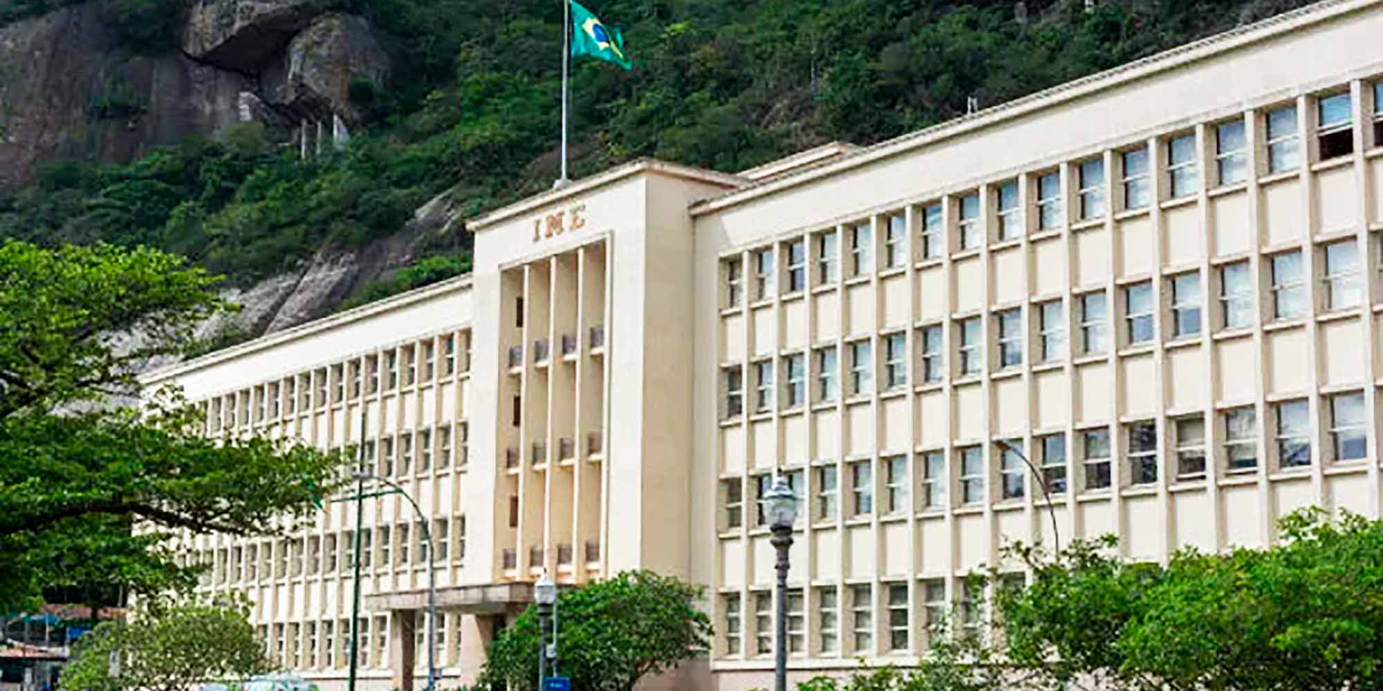 Pr&eacute;dios Militares: IME